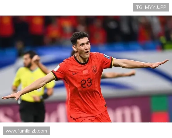 国足新星半场狂拼获赞全场最佳